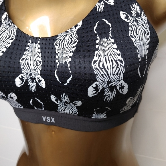 VICTORIA Secret Sports bra zebra print 32C - Picture 3 of 10